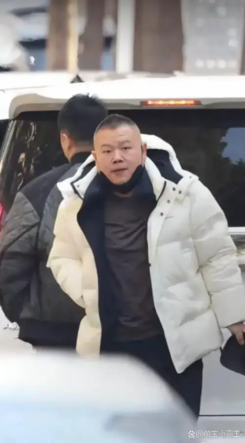 第一,岳云鹏的相声确实说的好啊,所以我认为春晚不能少了他啊!