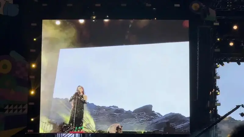 《小半》陈粒 东莞草莓音乐节陈粒的压轴歌曲啊啊啊啊啊