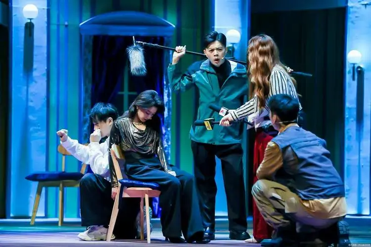 舞台上的2024|专访开心麻花《回魂耶》导演杨晓明:观众不会冤枉好作品