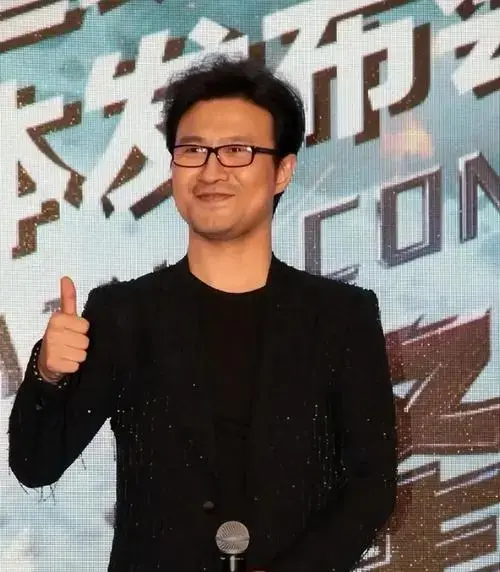 汪峰太原演唱会:震撼全场💥 2024年10月,一场音乐盛宴在太原激情