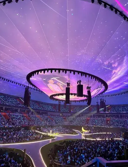 三亚张杰跨年演唱会:震撼体验与美食指南 2024年,三亚的跨年演唱会