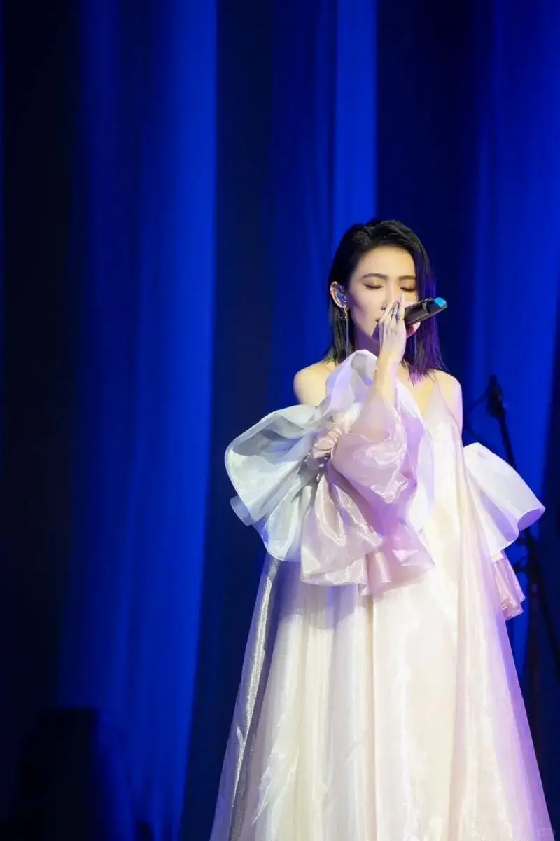 拍了拍戴佩妮演唱会 特写放送一波🤩🤩