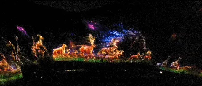11000㎡崖壁光雕!南京汤山矿坑实景光影秀《大地》正式启幕