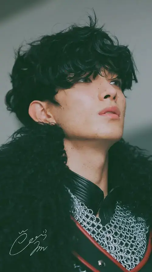 亚瑟王出击我们音乐剧王子🤴硕珉尼fighting💪🏻首场演出