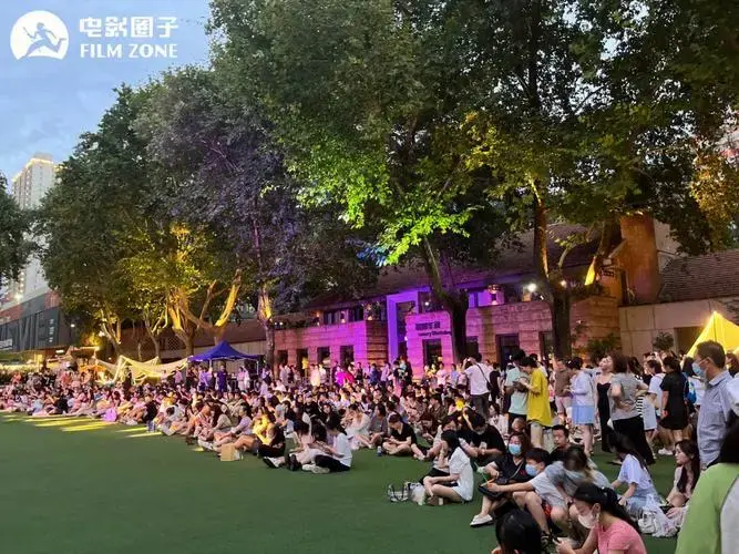 上周末周杰伦日星空音乐会是青春的回忆