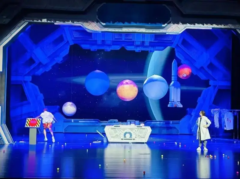 儿童剧《墨菲的星际奇遇》和孩子一起踏上结合科学知识与想象力的太空