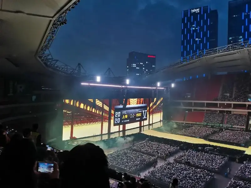 张杰上海巡演太燃了 #现场版live #一开口就是全场大合 - 抖音