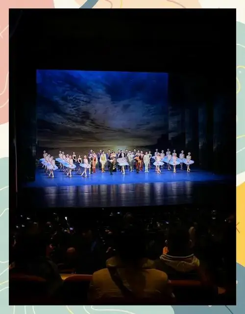 2022首场芭蕾秀|《天鹅湖》 2022年的第一场演出,我选择了一部经典中