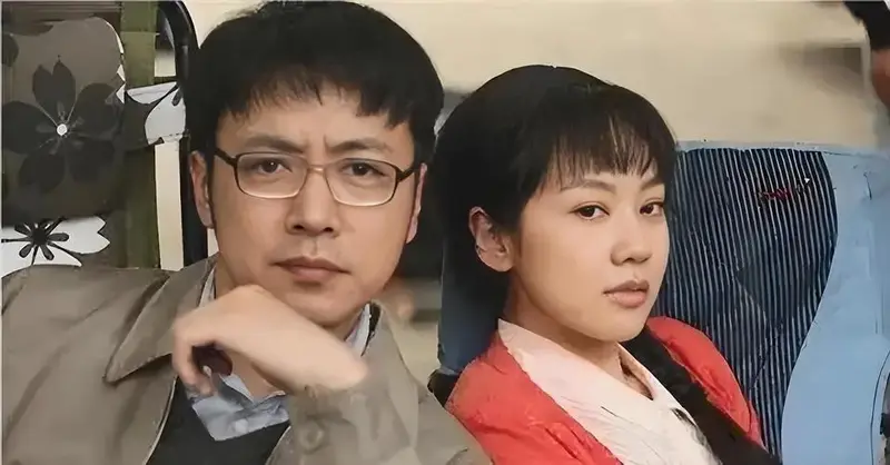 闫妮,因拍《武林外传》遗憾离婚,《小巷人家》应是她该有的婚姻