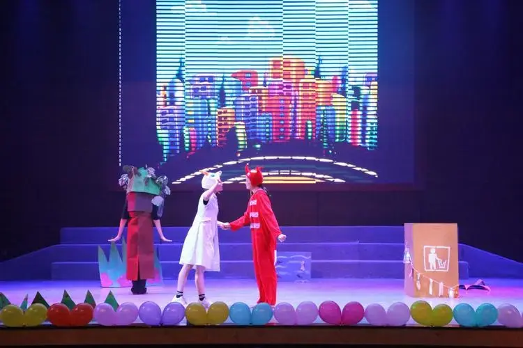 《小狐狸卖空气》幼儿舞台剧《勇敢的印记》幼儿舞台剧儿童语言教研室