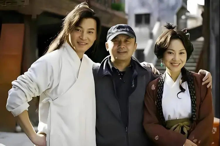 闫妮,因拍《武林外传》遗憾分开,《小巷人家》应是她该有的婚姻