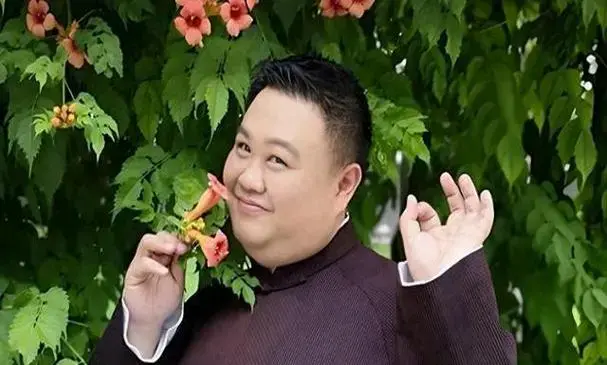 德云社岳云鹏的搭档孙越,为何不提自己师傅,郭德纲再清楚不过