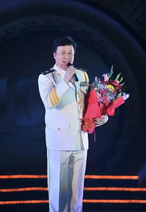 王宏伟哪十首歌能让你单曲循环?揭秘音乐背后的深情与力量