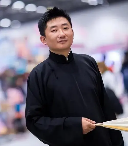 看德云社和岳云鹏现状终于明白曹云金当年出走并不都为了钱