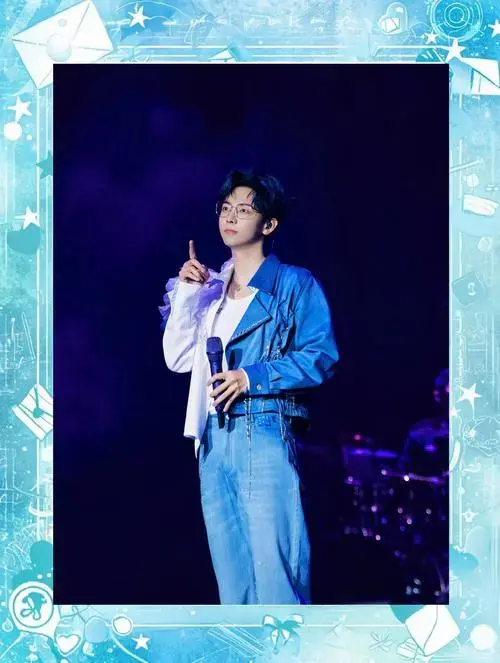 那些年胡夏演唱会服装设计背后的故事 🎤