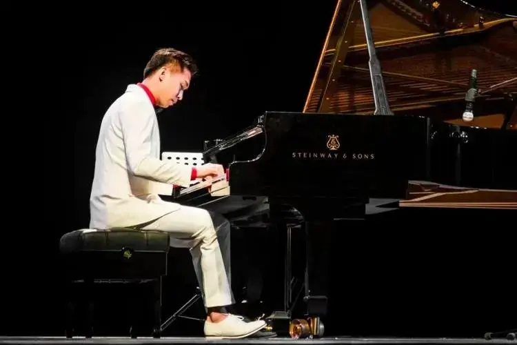《夜的钢琴曲》石进钢琴作品演奏会 2025首轮开票!