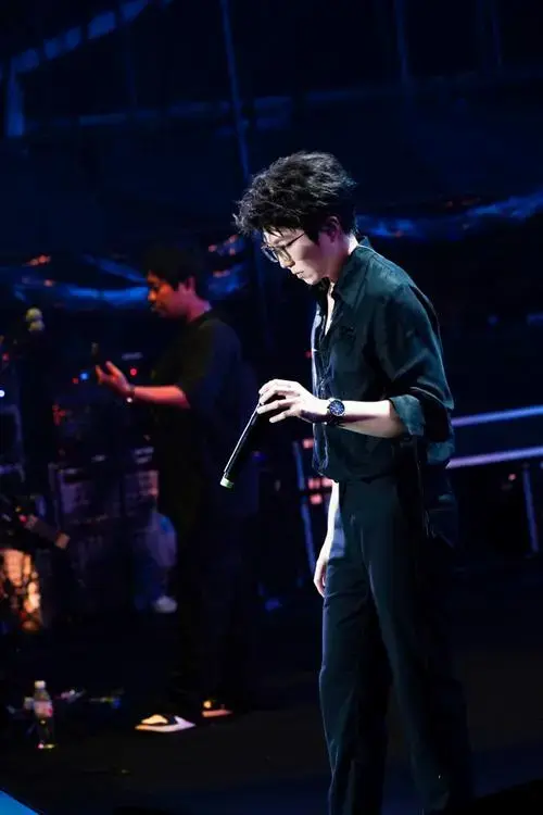 毛不易#2024文汇河海音乐节#舞台图掉落(1/2)📸