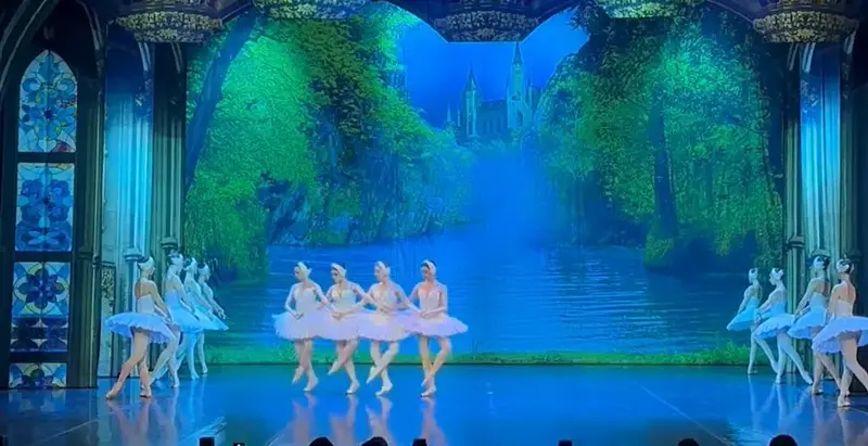 世界经典芭蕾舞剧《天鹅湖》即将登陆长沙 震撼绝技不容错过