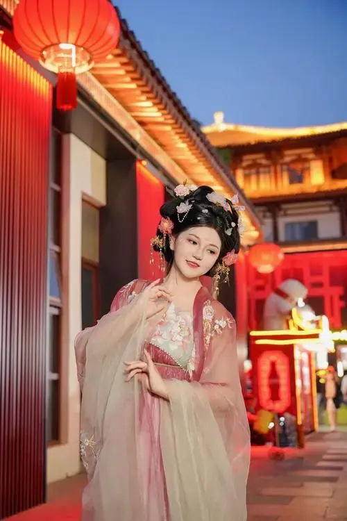 大唐不夜城汉服妆造也太美了吧