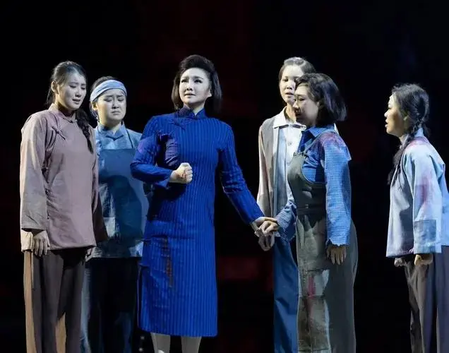 《中国经典民族歌剧荟萃》(校庆版)首演 共绘民族歌剧新篇章