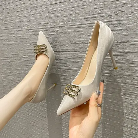 2023年春季新款法式小众高跟鞋女细跟性感金属扣尖头气质职业单鞋商品大图