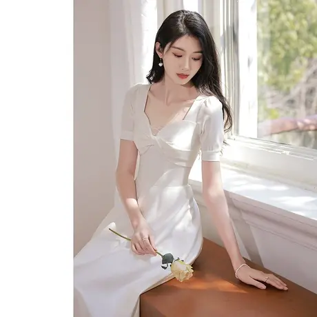 白色小礼服裙女宴会气质轻奢小众高端结婚登记领证小个子连衣裙图片
