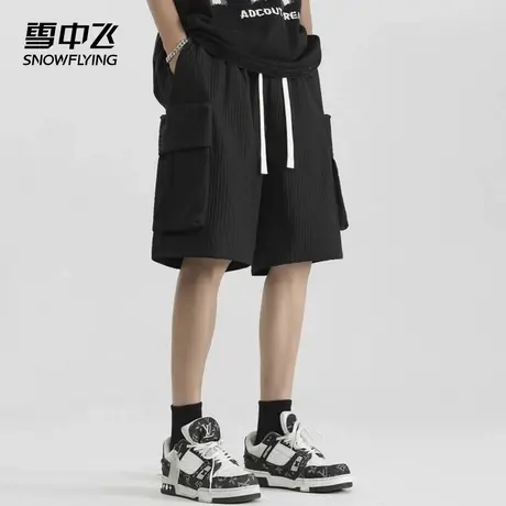 雪中飞休闲裤2025春夏新款宽松多口袋男士系绳工装运动格子五分裤图片