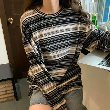 2023年早秋季新款乌77初秋欧货设计感小众上衣春秋薄款卫衣女装潮图片