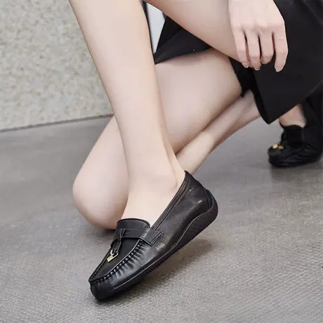 VME/舞魅新款小香风乐福鞋女浅口气质饰扣一脚蹬休闲豆豆鞋小皮鞋图片