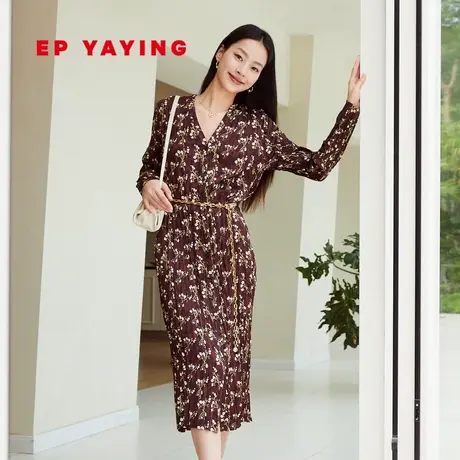 EP YAYING雅莹女装 碎花褶艺显瘦 国风连衣裙 2023秋冬新款4617A图片