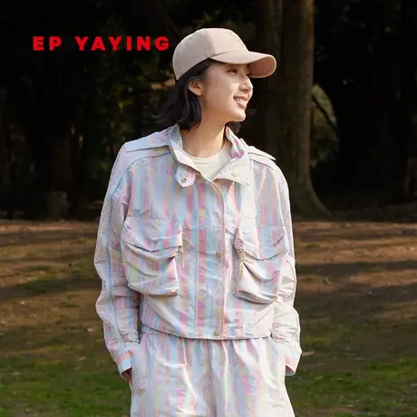 EP YAYING雅莹女装 时尚运动风彩色连帽外套 2023新款1305A图片