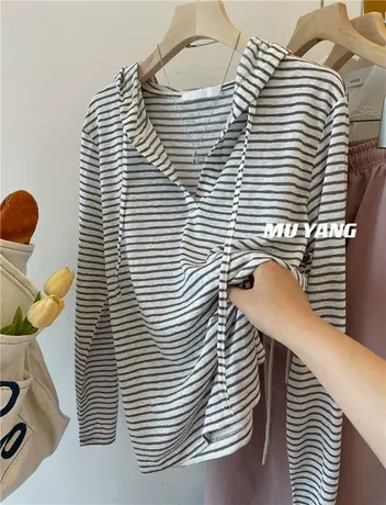 经典万搭款 兜帽条纹宽松休闲长袖T恤女百搭显瘦打底衫上衣服秋装图片