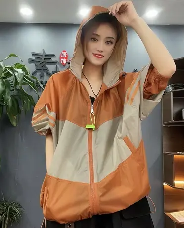 欧货撞色拼接薄款连帽防晒衣外套女夏季新款拉链开衫防晒服上衣潮图片