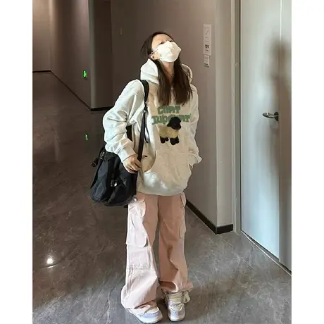 美式连帽卫衣女春秋薄款2024新款爆款设计感宽松慵懒chic上衣外套图片