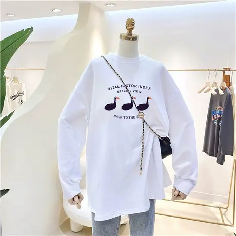 宽松纯棉白色长袖打底衫内搭女秋冬新款卡通印花叠穿t恤上衣洋气图片