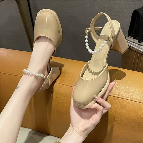 包头凉鞋女款2023年新款时尚粗跟浅口珍珠单鞋一字扣带高跟鞋杏色图片