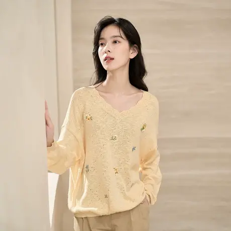【商场同款】茵曼2023春季女装新款时尚通勤挑孔绣花V领宽松毛衣图片