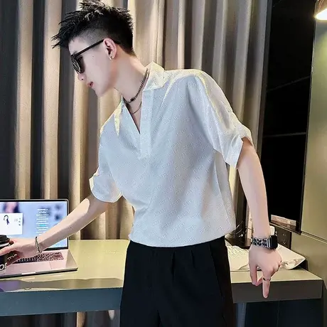 2023夏季潮牌字母印花设计高级感短袖衬衫潮男v领个性半袖衬衣商品大图