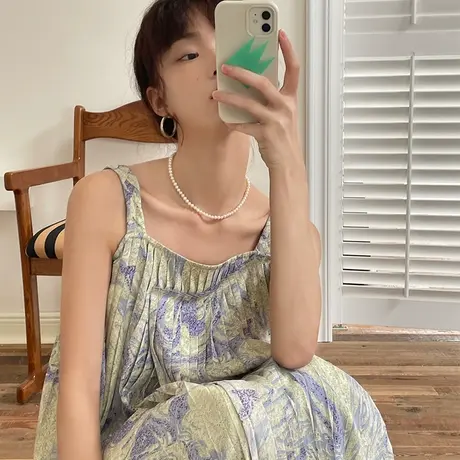 omont蛋挞家 吊带连衣裙2023新款夏季女装设计感气质显瘦碎花长裙图片