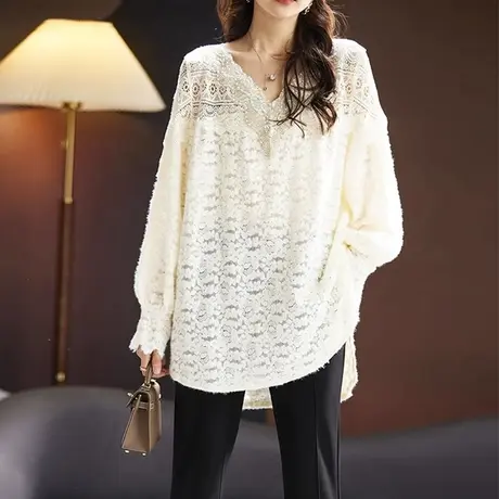 伊自尚2023年新款韩版胖mm大码显瘦上衣女设计款钉珠镂空蕾丝衫女图片