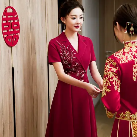 男方妈妈装婚宴晚礼服结婚婚礼简约大气年轻小个子洋气喜婆婆秋装图片