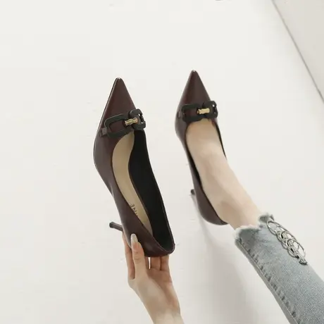 2024年春季新款金属链尖头单鞋女气质百搭法式职业细跟工作高跟鞋商品大图