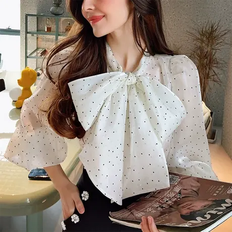 粉红大布娃娃波点灯笼袖白色上衣蝴蝶结宽松衬衫女2022春秋新款商品大图