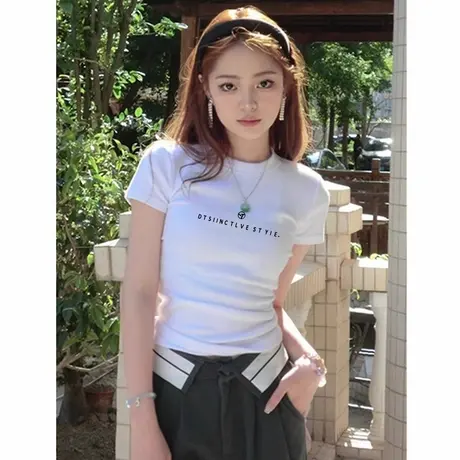 白色正肩圆领短袖t恤女2025夏季新款韩系穿搭修身显瘦辣妹短上衣图片