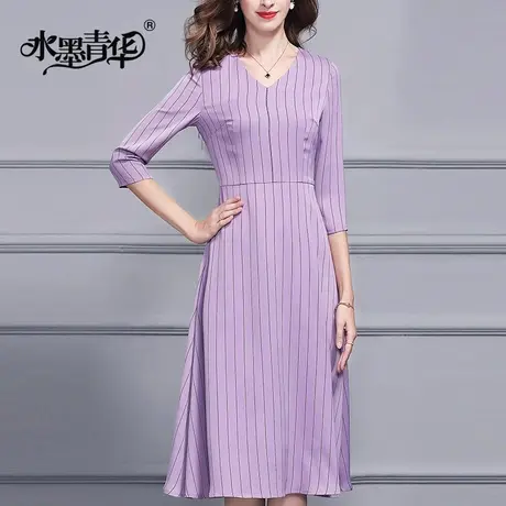 【1件7.9折】冬季新款时尚V领修身A字裙优雅收腰条纹连衣裙商品大图