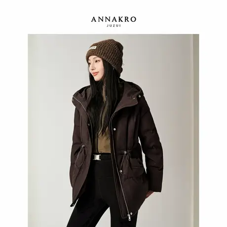 玖姿安娜蔻琥珀流光风连帽落肩一手长鸭绒羽绒服女2025冬季新款图片