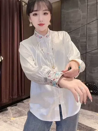 新中式国风白色长袖刺绣衬衫2024春新款女装复古盘扣唐装汉服上衣图片