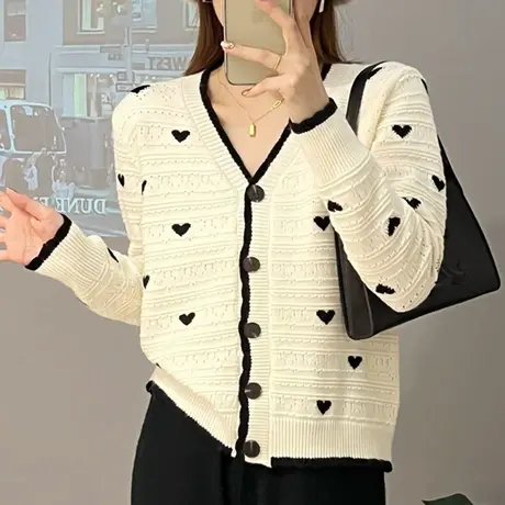 秋装2024年新款v领爱心提花针织开衫外套洋气百搭设计感休闲毛衣商品大图