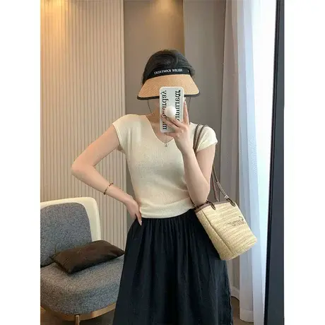 2023夏装新款韩版轻薄透气设计感系带V领坑条针织衫背心上衣女潮图片