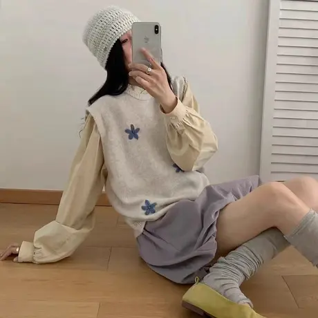 学院风针织马甲女秋季新款韩版花朵刺绣无袖坎肩毛线背心上衣外穿商品大图